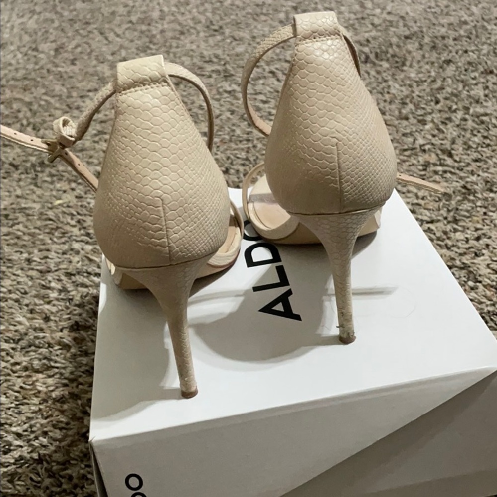 Heels - Picture 3 of 5